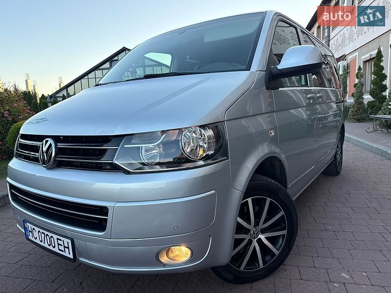 Минивэн Volkswagen Multivan 2015 в Стрые