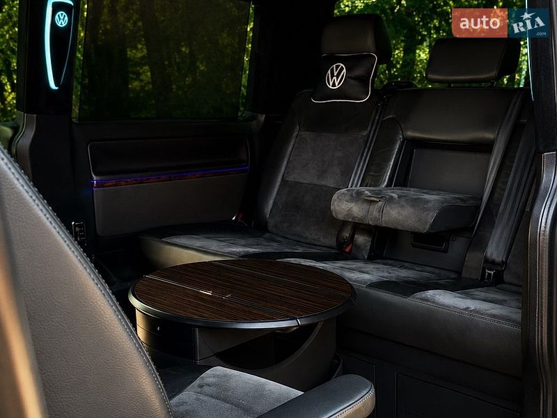 Минивэн Volkswagen Multivan 2010 в Маяках фото 10 Минивэн Volkswagen Multivan 2010 в Маяках