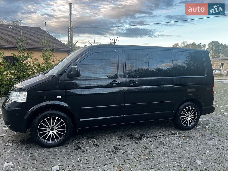 Минивэн Volkswagen Multivan 2007 в Софиевской Борщаговке