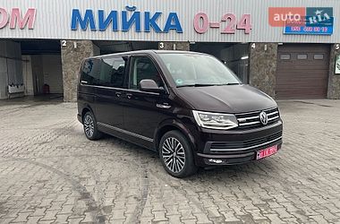 Минивэн Volkswagen Multivan 2016 в Луцке