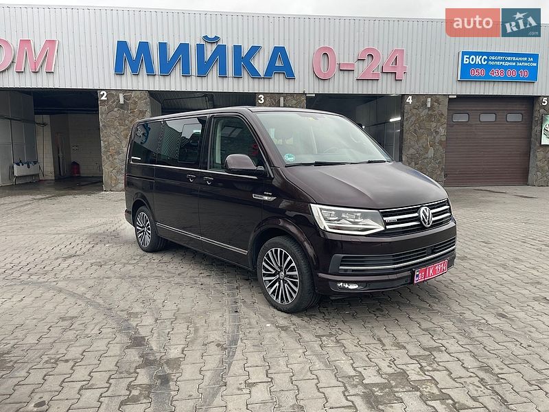 Минивэн Volkswagen Multivan 2016 в Луцке