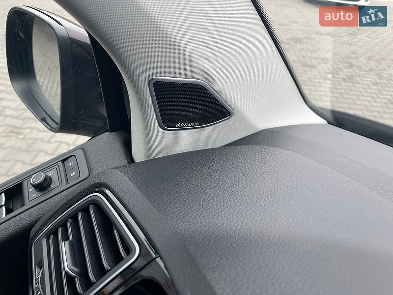 Минивэн Volkswagen Multivan 2016 в Луцке