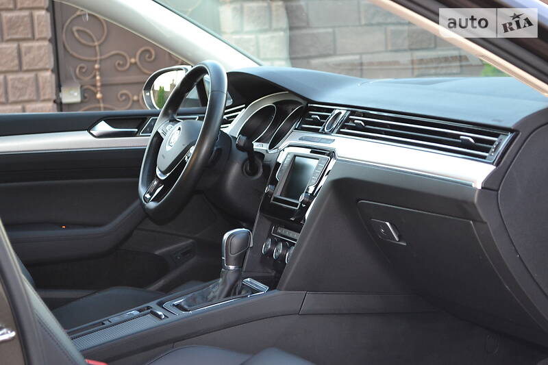 Універсал Volkswagen Passat Alltrack 2017 в Рівному