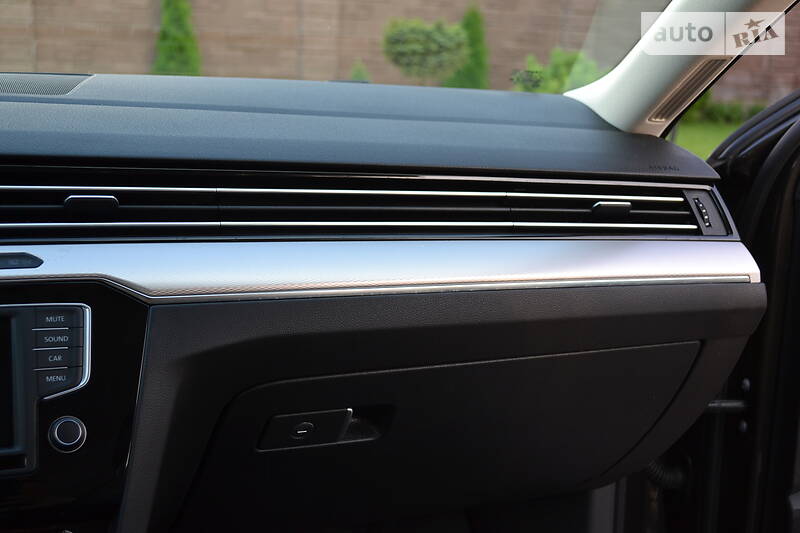 Універсал Volkswagen Passat Alltrack 2017 в Рівному