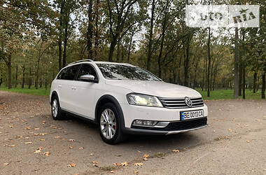 Универсал Volkswagen Passat Alltrack 2014 в Николаеве