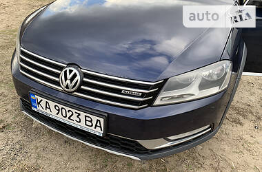 Универсал Volkswagen Passat Alltrack 2012 в Киеве