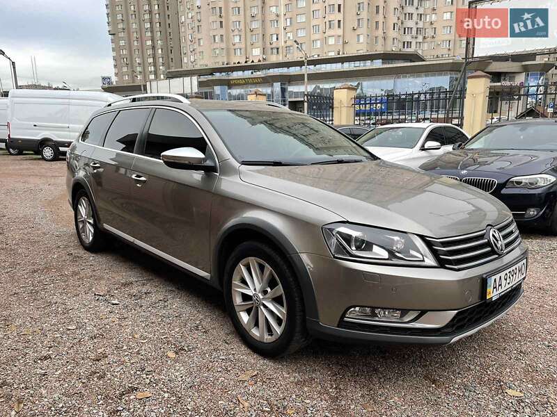 Универсал Volkswagen Passat Alltrack 2013 в Одессе