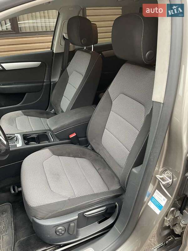 Универсал Volkswagen Passat Alltrack 2013 в Одессе