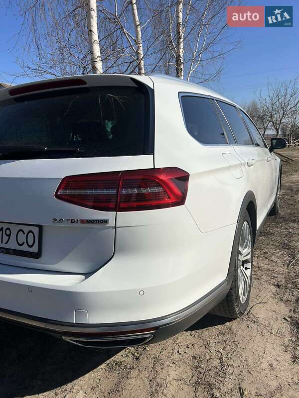 Универсал Volkswagen Passat Alltrack 2015 в Луцке