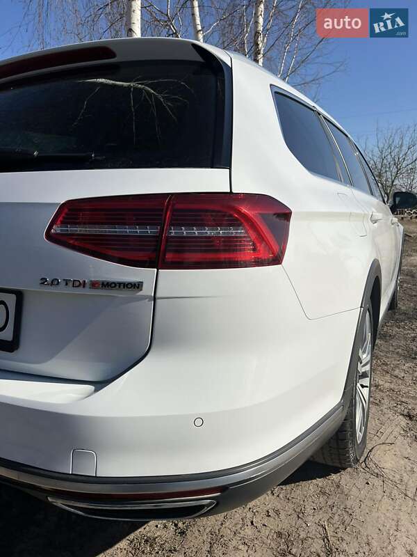 Универсал Volkswagen Passat Alltrack 2015 в Луцке