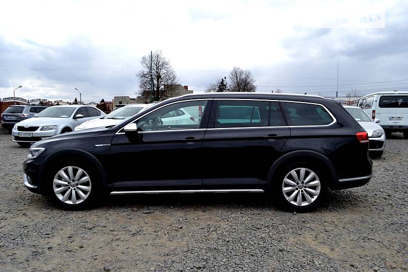 Универсал Volkswagen Passat Alltrack 2017 в Хмельницком