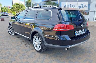 Универсал Volkswagen Passat Alltrack 2012 в Одессе