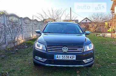 Універсал Volkswagen Passat Alltrack 2013 в Києві