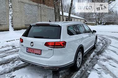 Универсал Volkswagen Passat Alltrack 2018 в Ровно