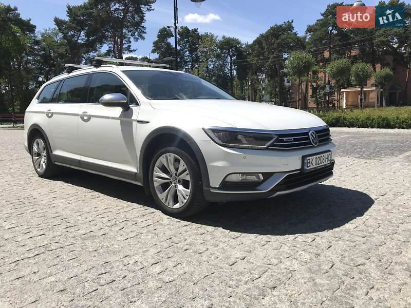 Универсал Volkswagen Passat Alltrack 2017 в Ровно