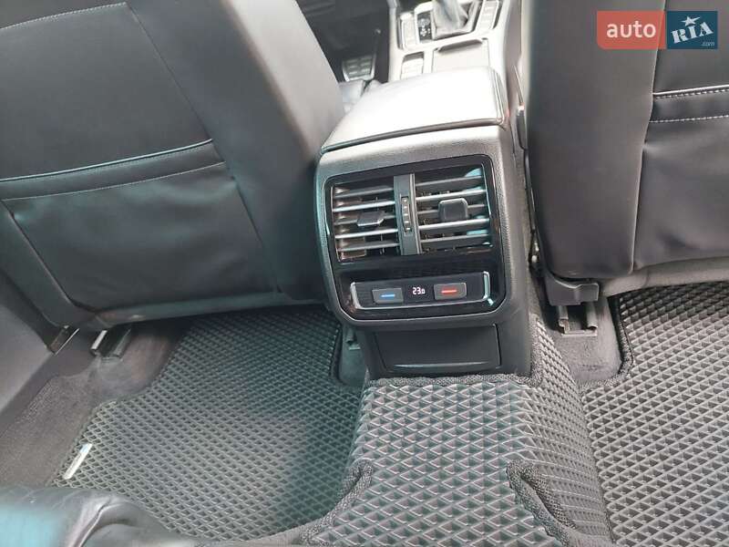 Универсал Volkswagen Passat Alltrack 2016 в Калуше