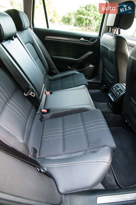 Универсал Volkswagen Passat Alltrack 2016 в Виннице фото 12 Универсал Volkswagen Passat Alltrack 2016 в Виннице