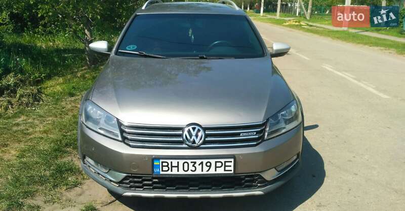 Универсал Volkswagen Passat Alltrack 2013 в Подольске