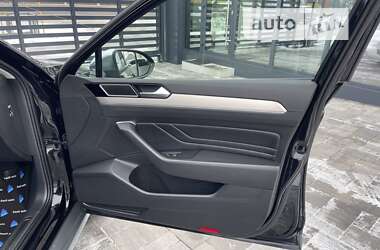 Универсал Volkswagen Passat Alltrack 2020 в 
