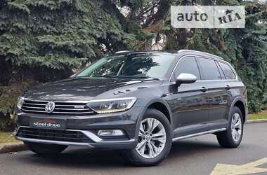 Универсал Volkswagen Passat Alltrack 2017 в Николаеве