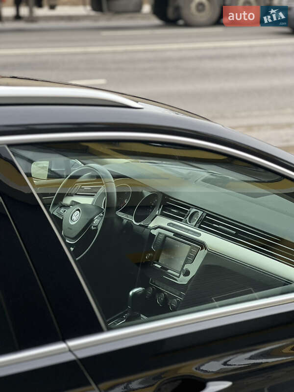 Универсал Volkswagen Passat Alltrack 2016 в Тернополе
