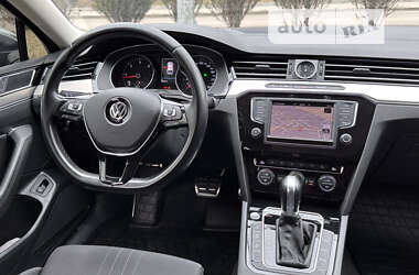 Универсал Volkswagen Passat Alltrack 2016 в Киеве