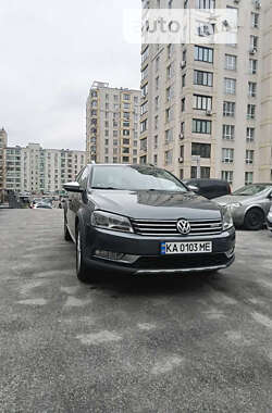 Універсал Volkswagen Passat Alltrack 2013 в Києві