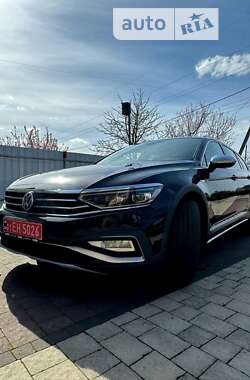 Універсал Volkswagen Passat Alltrack 2019 в Луцьку