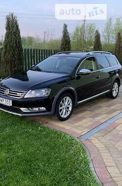 Универсал Volkswagen Passat Alltrack 2014 в Дрогобыче