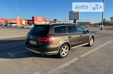 Универсал Volkswagen Passat Alltrack 2013 в Днепре