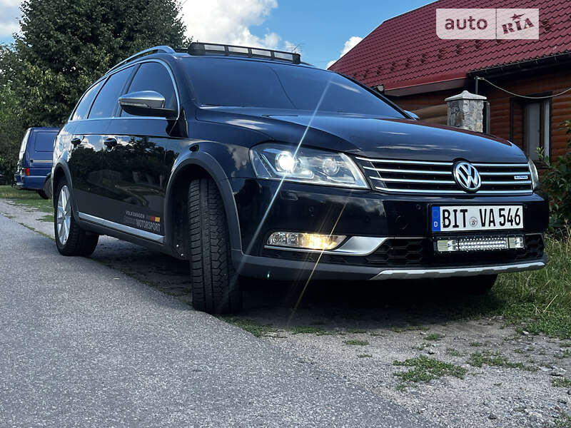Универсал Volkswagen Passat Alltrack 2012 в Липовце