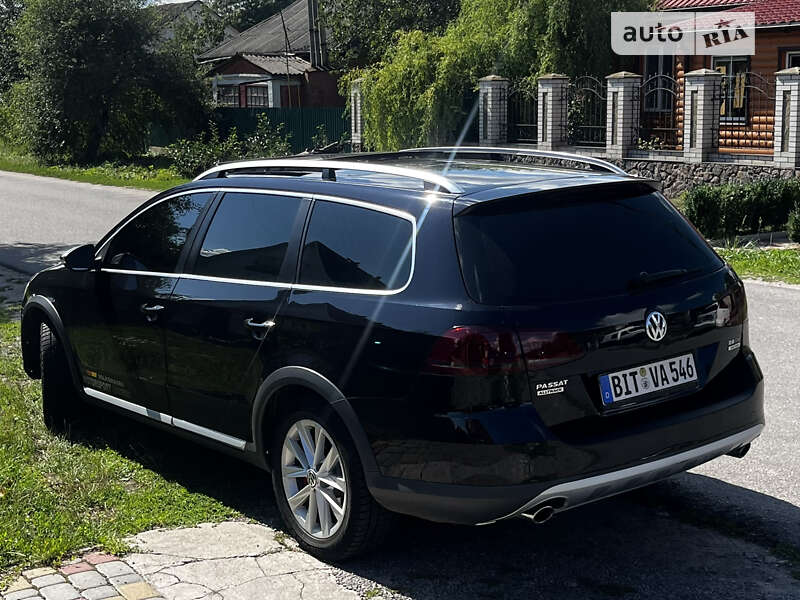 Универсал Volkswagen Passat Alltrack 2012 в Липовце