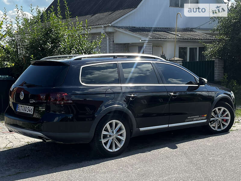 Универсал Volkswagen Passat Alltrack 2012 в Липовце