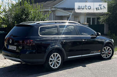 Универсал Volkswagen Passat Alltrack 2012 в 