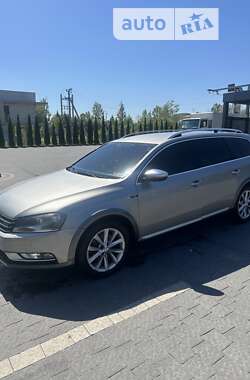 Универсал Volkswagen Passat Alltrack 2013 в Ивано-Франковске