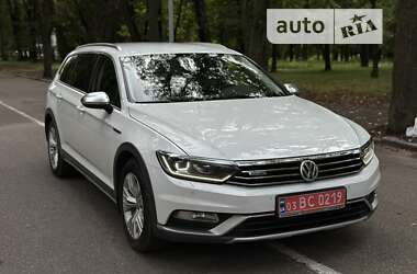 Универсал Volkswagen Passat Alltrack 2016 в Черновцах