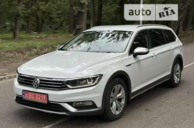 Универсал Volkswagen Passat Alltrack 2016 в Черновцах