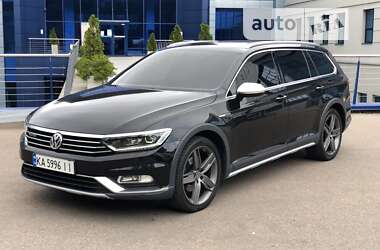 Универсал Volkswagen Passat Alltrack 2017 в Киеве