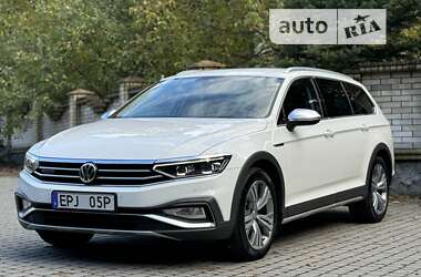 Універсал Volkswagen Passat Alltrack 2020 в Львові