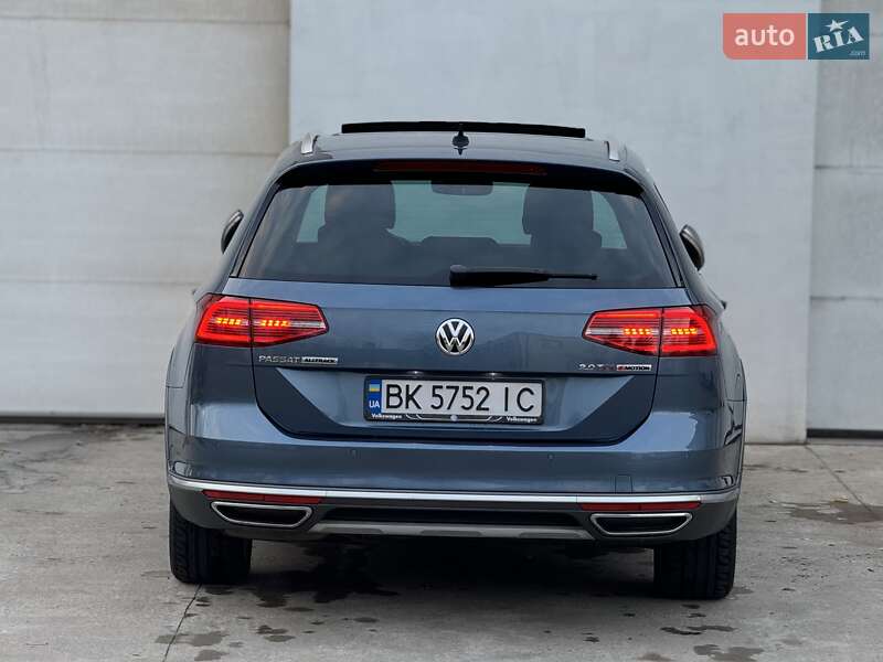 Универсал Volkswagen Passat Alltrack 2017 в Сарнах