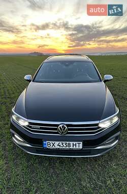 Універсал Volkswagen Passat Alltrack 2019 в 