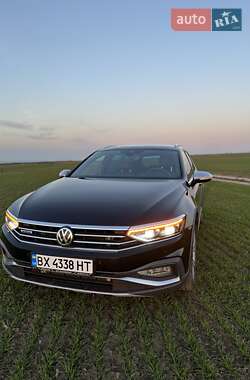 Універсал Volkswagen Passat Alltrack 2019 в 