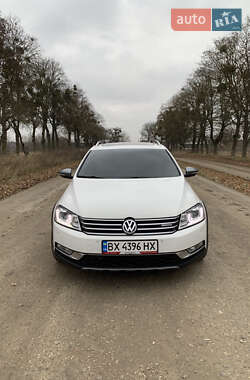 Універсал Volkswagen Passat Alltrack 2013 в Кам'янець-Подільському