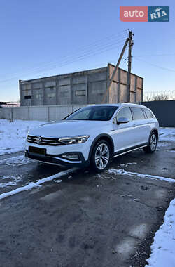 Универсал Volkswagen Passat Alltrack 2021 в Тернополе