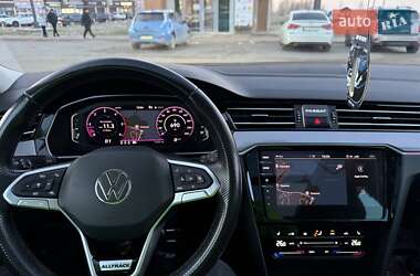 Универсал Volkswagen Passat Alltrack 2020 в 