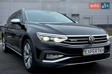 Універсал Volkswagen Passat Alltrack 2020 в Києві