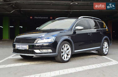 Універсал Volkswagen Passat Alltrack 2012 в Києві