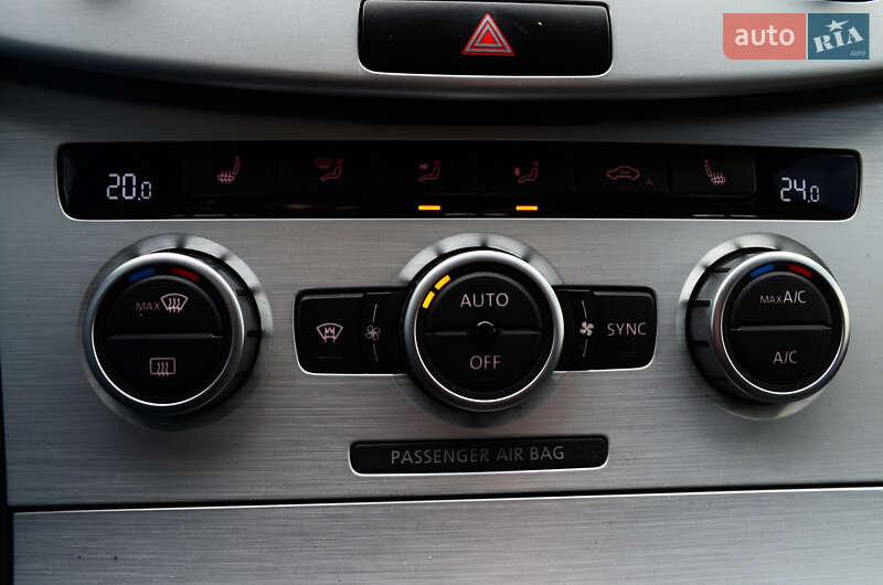 Универсал Volkswagen Passat Alltrack 2012 в Киеве