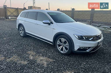 Універсал Volkswagen Passat Alltrack 2015 в Луцьку