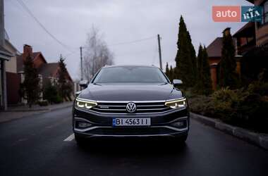 Універсал Volkswagen Passat Alltrack 2019 в Полтаві